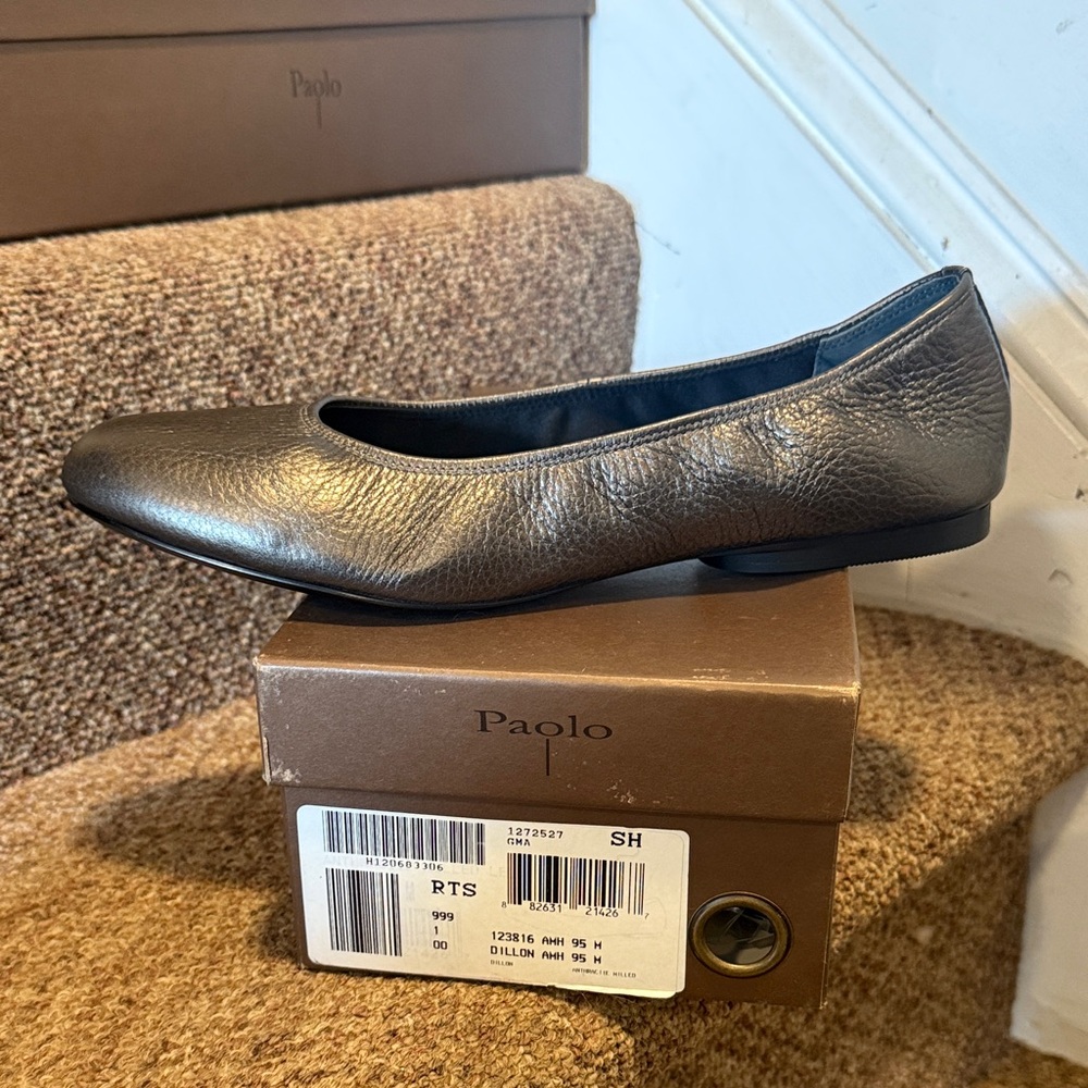 Paolo Women's Metallic Leather Flats